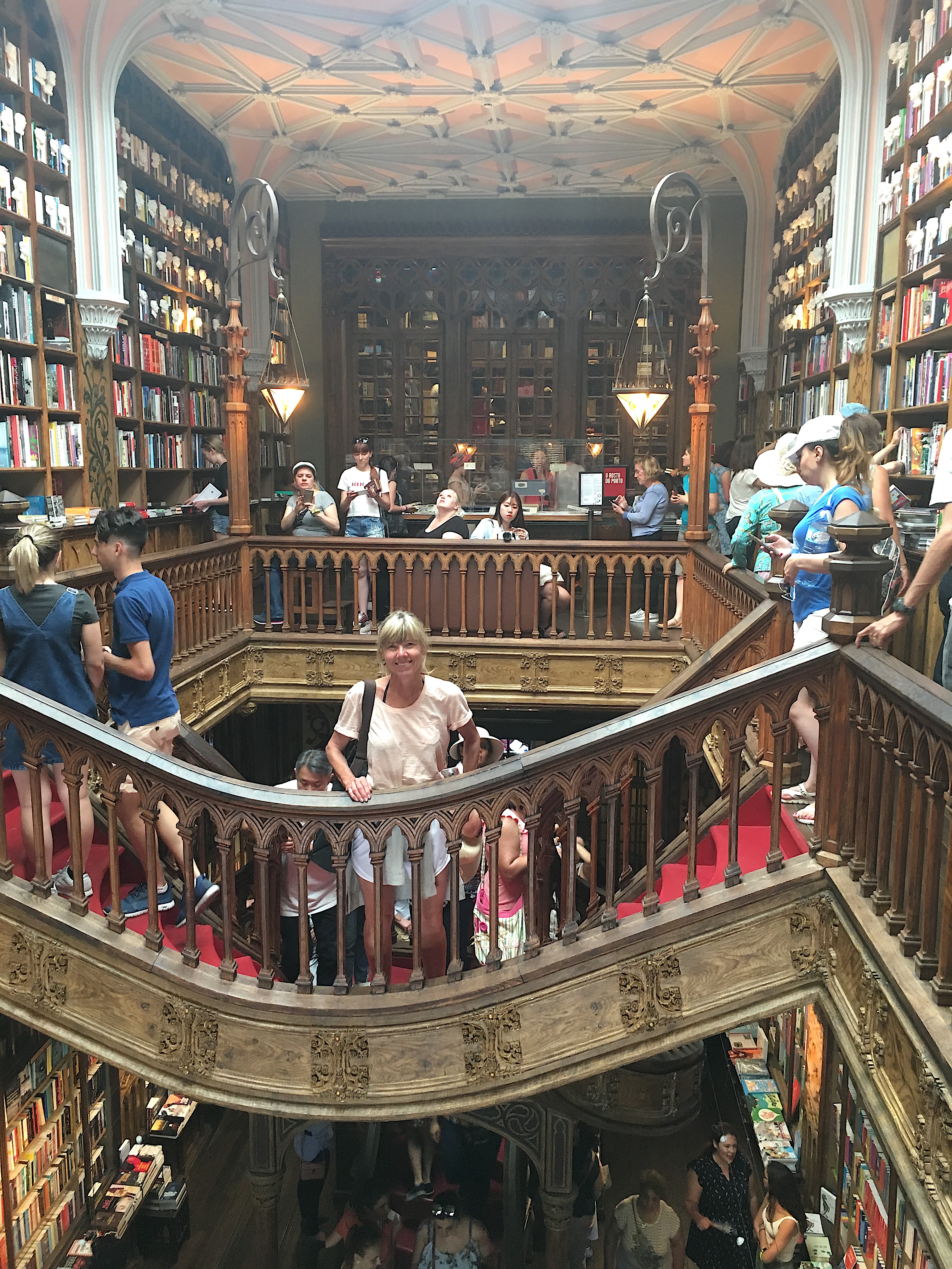 porto bookstore edited